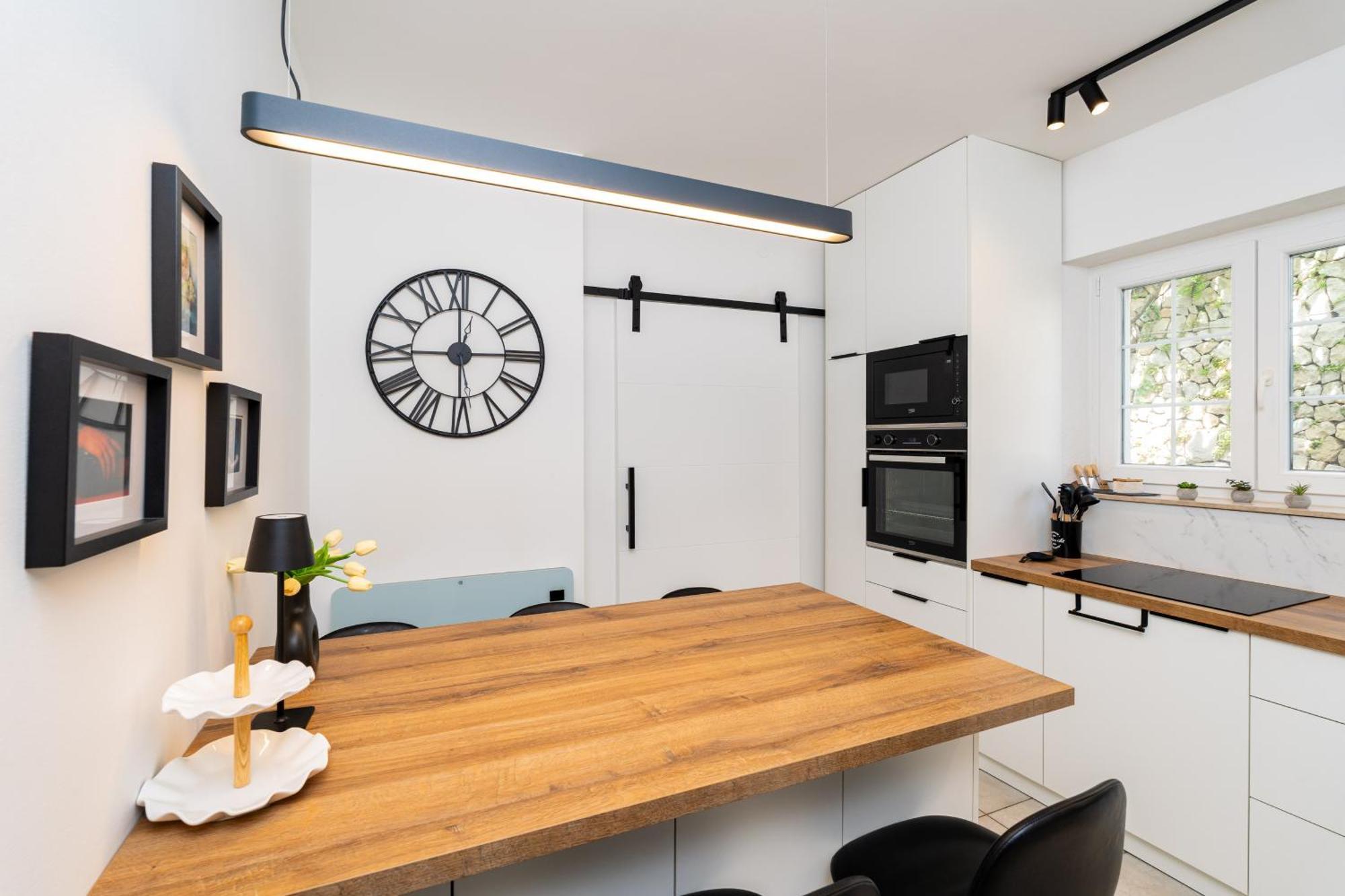 Villa Vista Old Town 챠브타트 외부 사진